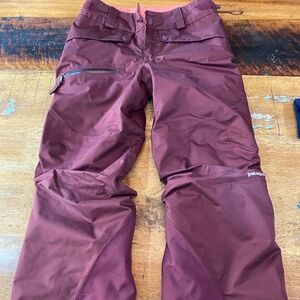 Girls Patagonia snowboard pants size 7-8